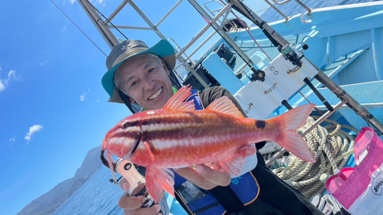 夏の西伊豆旅！後編　7月末に登場したばかりの釣り予約アプリ「海釣り GO!!」近年、漁港での釣り禁止が多い中、西伊豆では地域が一丸となってアプリ開発！田子漁港での釣りを再開しました。堤防から根魚を狙う！