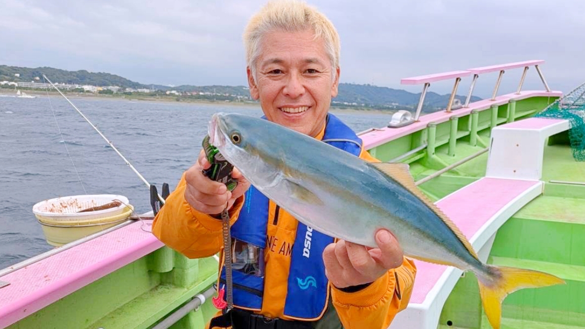 アジを泳がせて大物を狙う！落とし込みならまかせろ！
